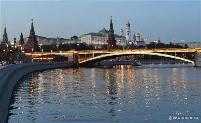 В Москве более 130 зданий преобразятся благодаря яркой архитектурной подсветке