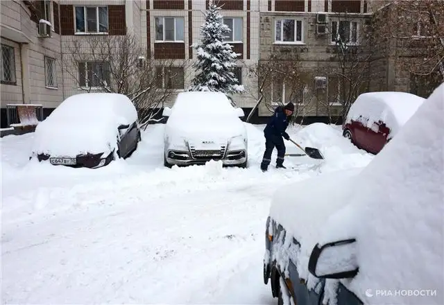 Юрист Яковлева объяснила, как жильцы вправе добиваться перерасчёта с управляющей компании за некачественную уборку снега