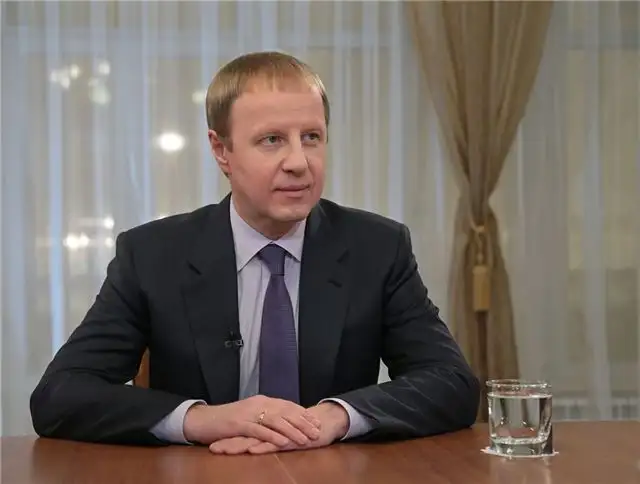 Томенко вручил современный автотранспорт заслуженным работникам сельского хозяйства Алтайского края