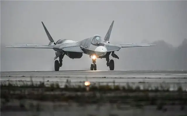 «Ростех подтверждает надежность нового двигателя Су-57 в дебютном...