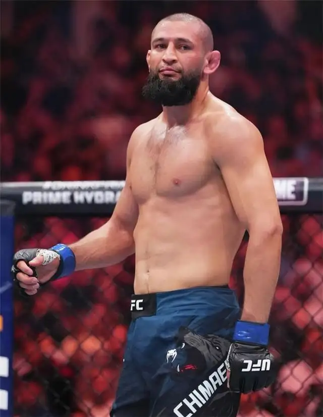 Чимаев сразится со Стриклендом за титул чемпиона UFC в среднем весе 9 мая