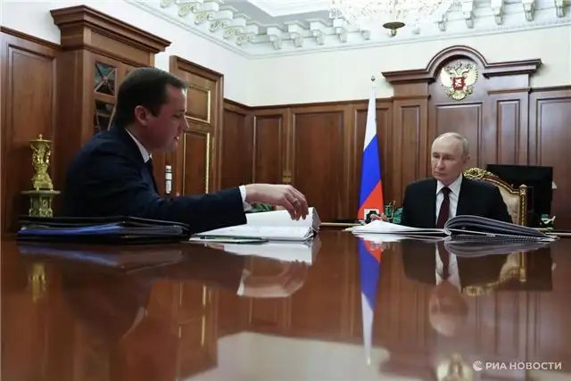Путин потребовал немедленного решения проблемы аварийного жилья в Архангельской области